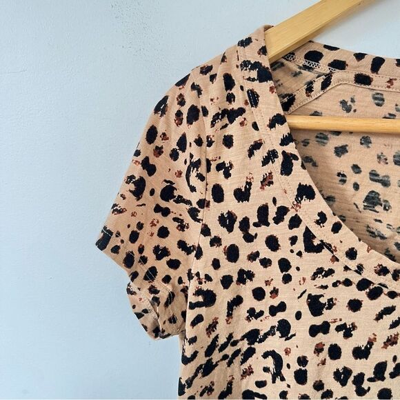 Banana Republic Cozy Slub Cotton Modal Camel‎ Animal Print T-shirt - Picture 5 of 6